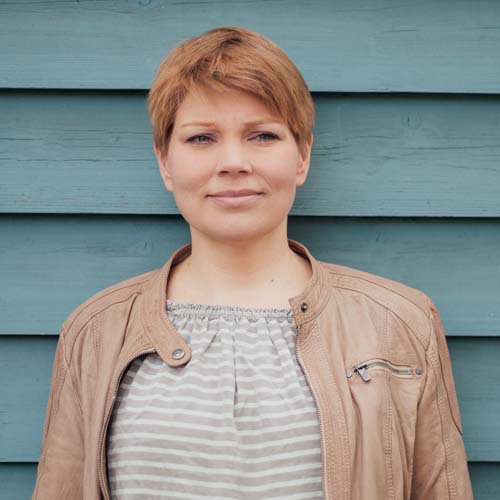 Anne Bucher