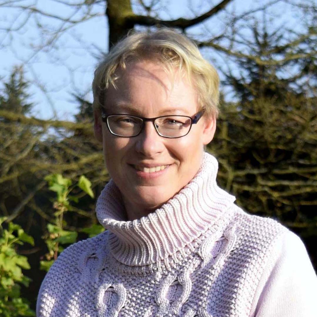 Autorenportrait von Dr. med. vet. Kerstin Röhrs